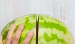 吃无籽西瓜切瓜神器,无籽西瓜神器助你一“刀”到位