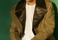 肖战吃瓜场面,娱乐圈风云再起，明星互动引热议