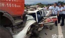 成都车祸吃瓜视频,惊险瞬间引发网友热议