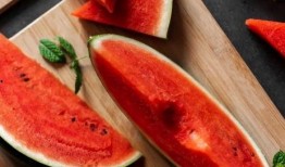 你喜欢吃脆瓜还是沙瓜呢,脆瓜与沙瓜的口感对决