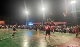 篮球场运球吃瓜,一场别开生面的夏日盛宴