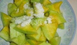 夏天拌糖吃的瓜,糖拌瓜的清凉诱惑