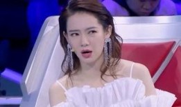 秋水跳舞视频吃瓜,揭秘秋水跳舞视频背后的趣味故事