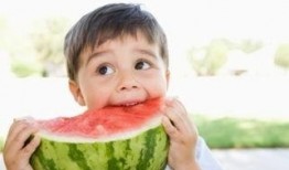 梦见别人吃瓜中毒