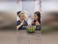 吃瓜优雅女人视频