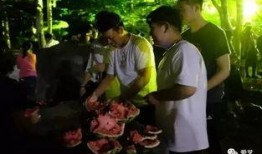 学校学妹吃瓜事件,学妹吃瓜事件引发热议