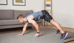 腹肌男吃瓜,揭秘健身达人的休闲时光