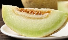 吃蜜瓜尿频