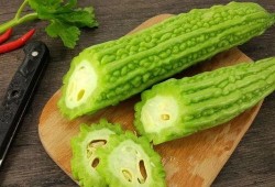 苏虞吃瓜