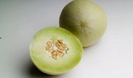 吃白兰瓜图片,一睹其色香味俱全的绝美瞬间