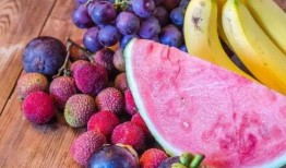 荔枝吃瓜的视频,揭秘网红美食背后的故事