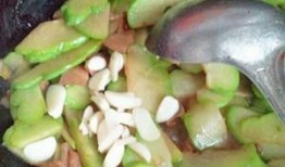 扶手瓜炒着怎么吃,美味佳肴轻松享