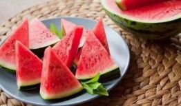 餐厅吃瓜事件最新