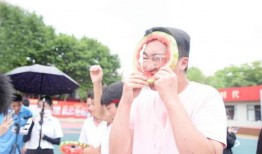 吃瓜学子,揭秘校园里的热点事件与幕后真相